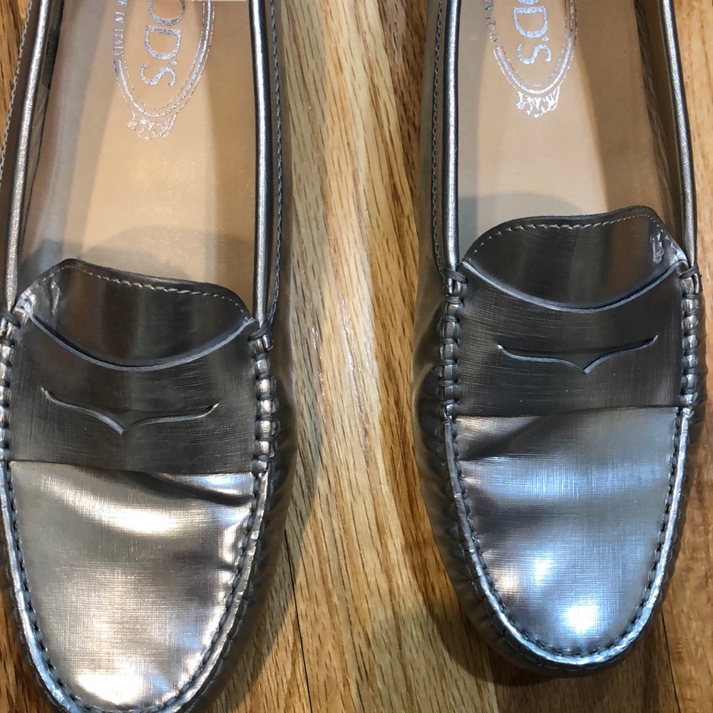 Tods silver loafer